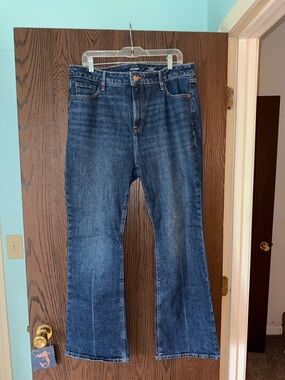 Old Navy Dark Blue Wide-Leg Flare Jeans